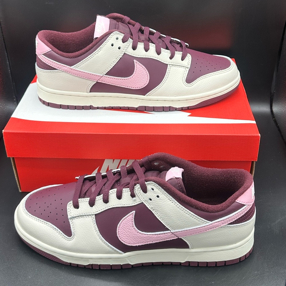 Nike Dunk Low Premium Valentine's Day 2023 Size 11.5 DR9705-100 NEW WITH BOX